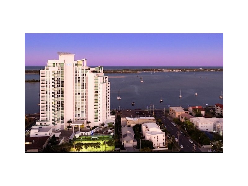 300 Marine Parade, Labrador QLD 4215