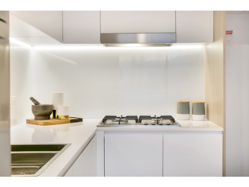 2073/123 Cavendish Road, Coorparoo QLD 4151