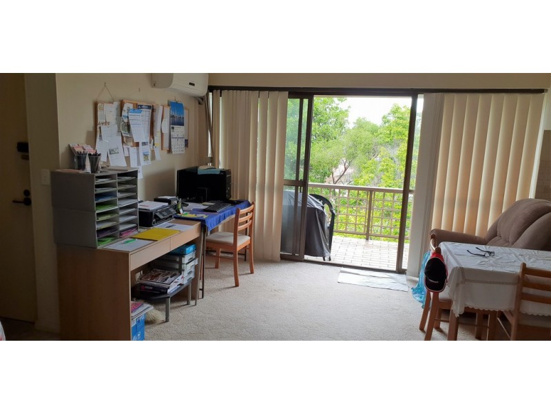 111 Markeri St, Mermaid Waters QLD 4218