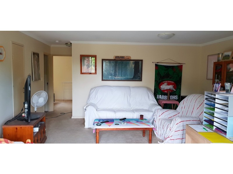 111 Markeri St, Mermaid Waters QLD 4218