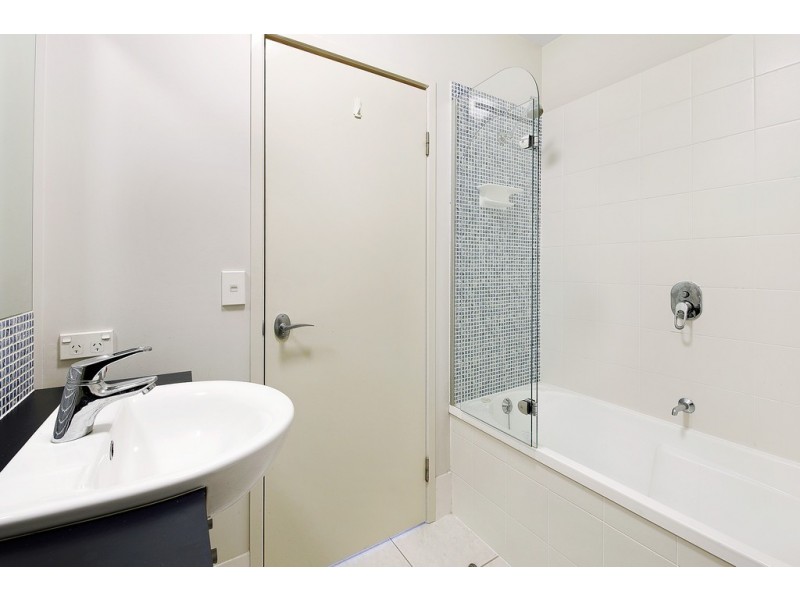 49/27 STATION ROAD, Indooroopilly QLD 4068