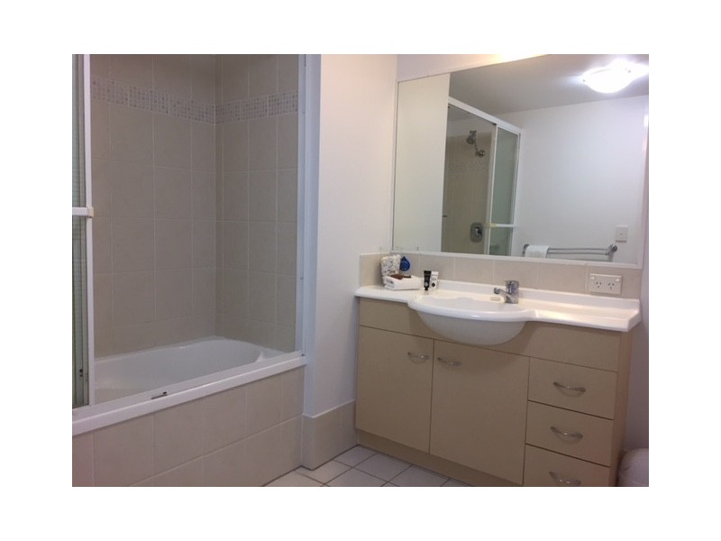 63/437 Golden four drive, Tugun QLD 4224