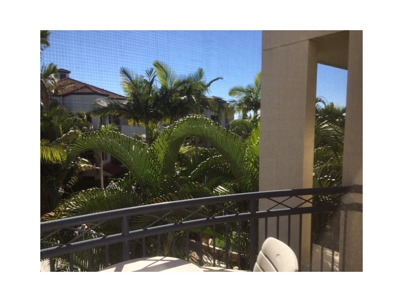 63/437 Golden four drive, Tugun QLD 4224