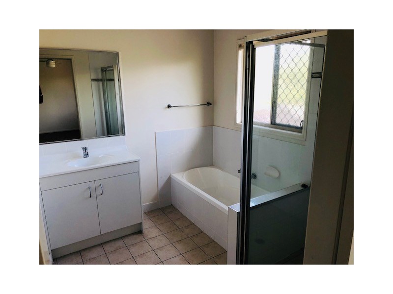 25/21 Usher Avenue, Labrador QLD 4215