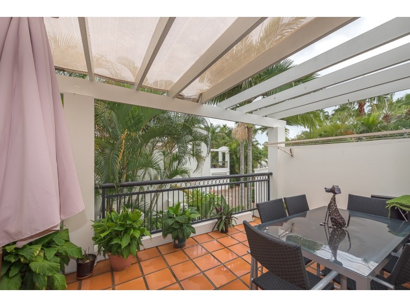 100 Cotlew St. East, Southport QLD 4215