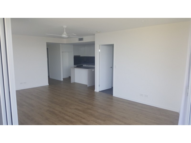 212/33 Lakefront Cres, Varsity Lakes QLD 4227