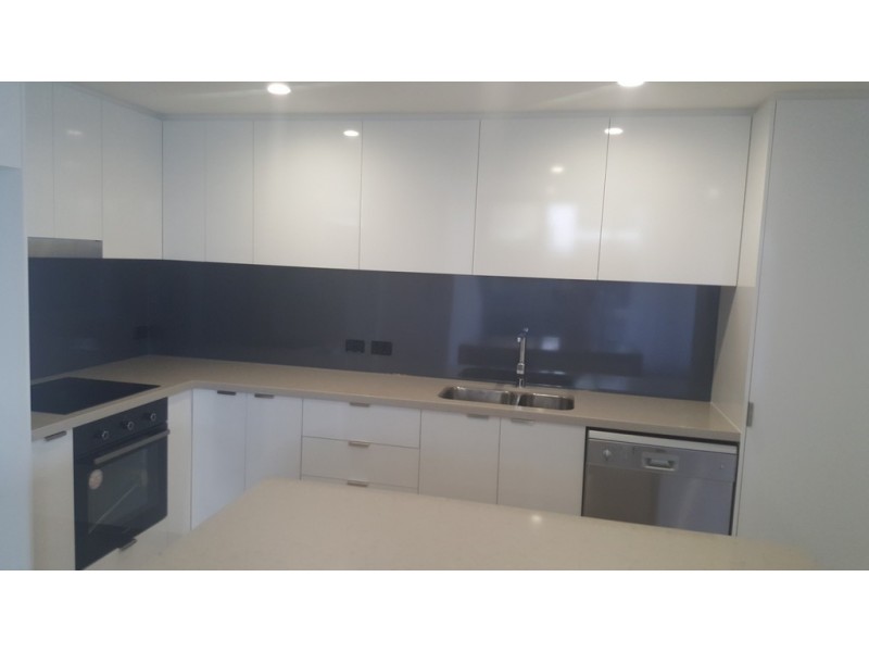 212/33 Lakefront Cres, Varsity Lakes QLD 4227