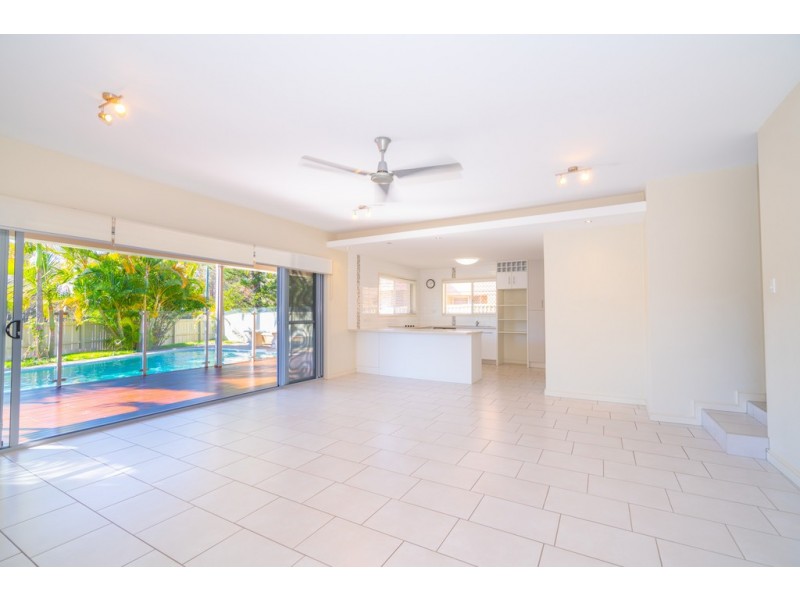 28 Dandar Drive, Southport QLD 4215