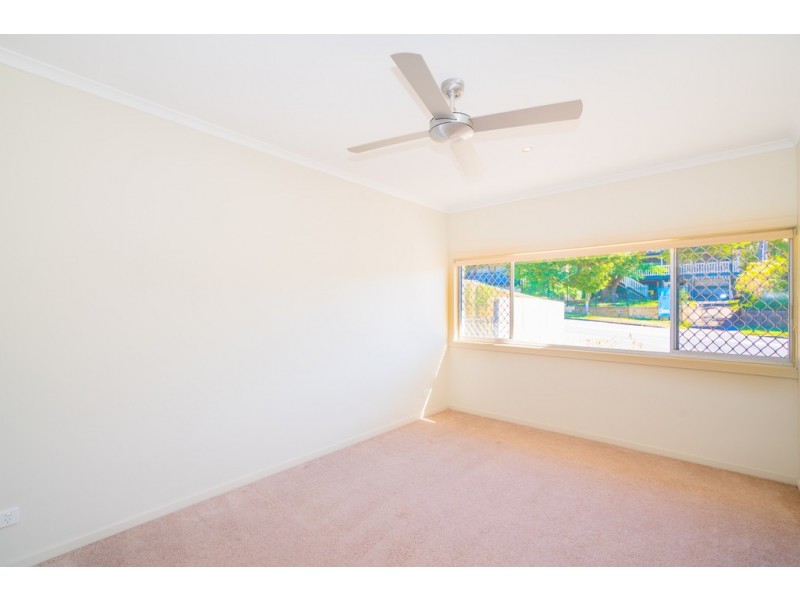 28 Dandar Drive, Southport QLD 4215