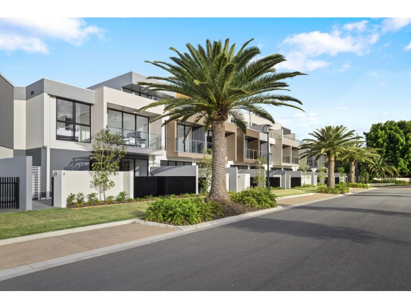 Hope Island QLD 4212