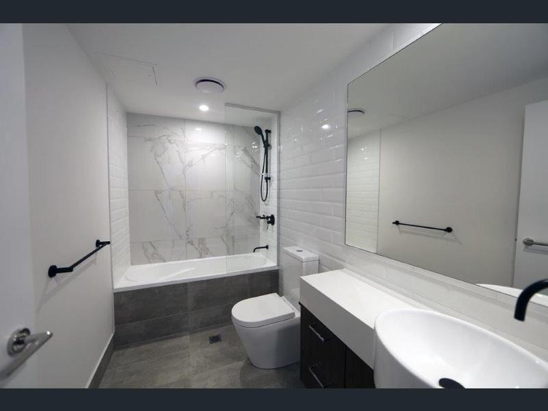 397 Christine Avenue, Varsity Lakes QLD 4227