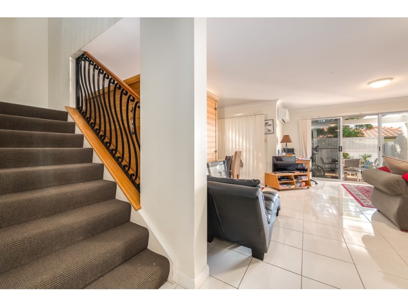 100 Cotlew St  East, Southport QLD 4215