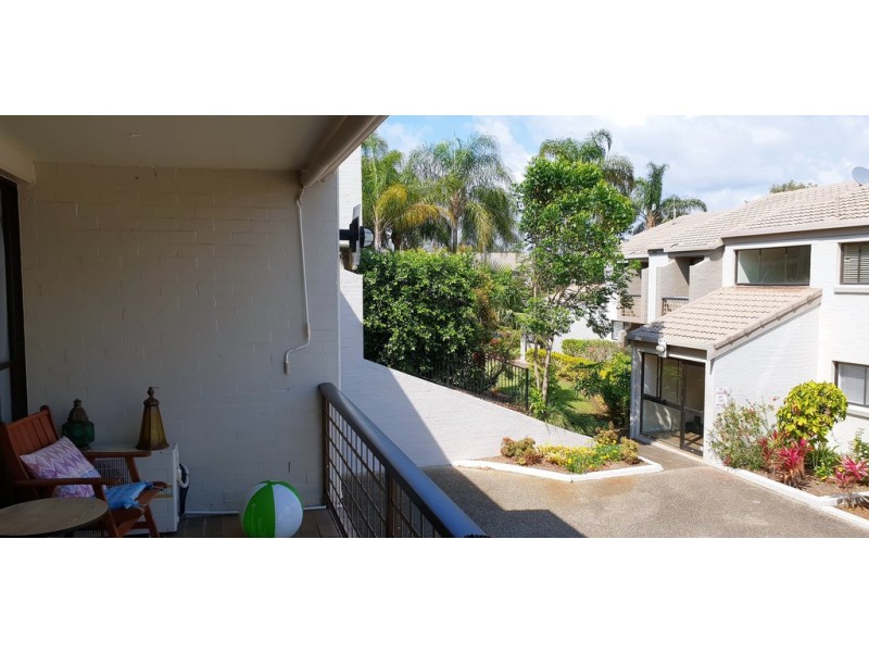 111 Markeri Street, Mermaid Waters QLD 4218
