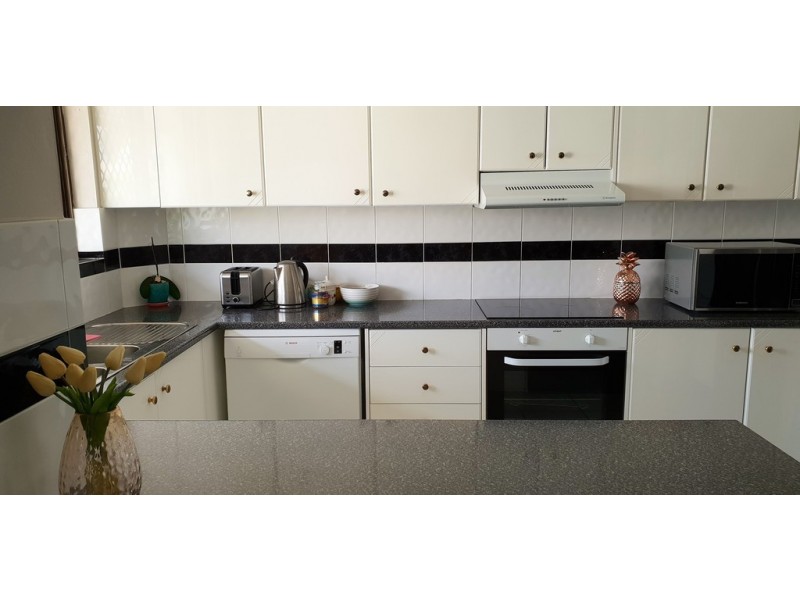 111 Markeri Street, Mermaid Waters QLD 4218