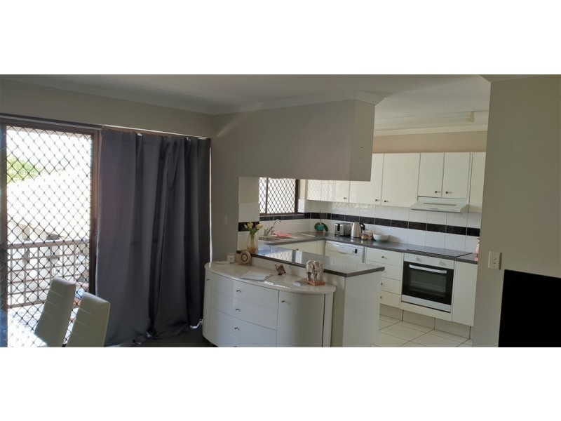 111 Markeri Street, Mermaid Waters QLD 4218