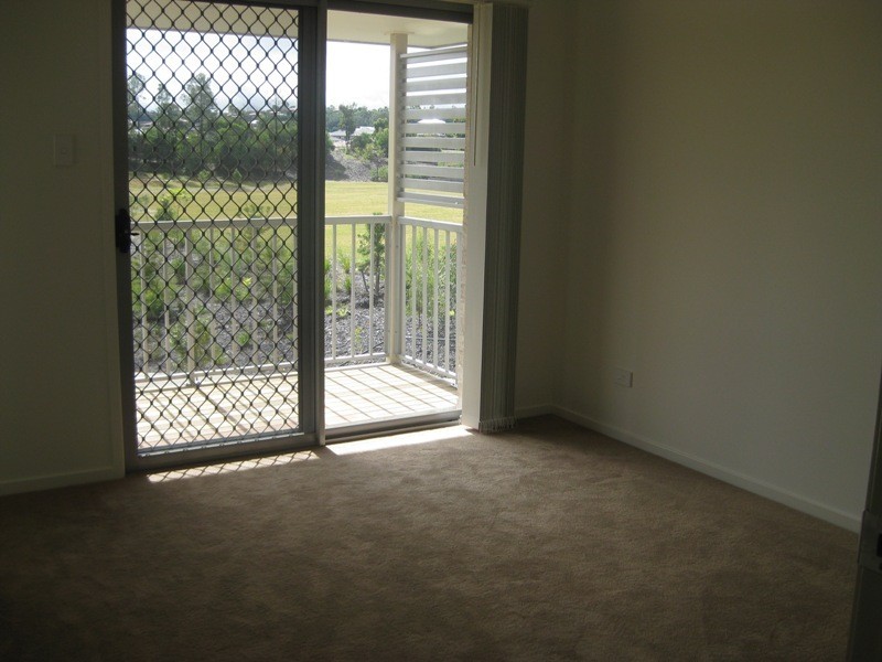 44/30 Carmarthen circuit, Pacific Pines QLD 4211