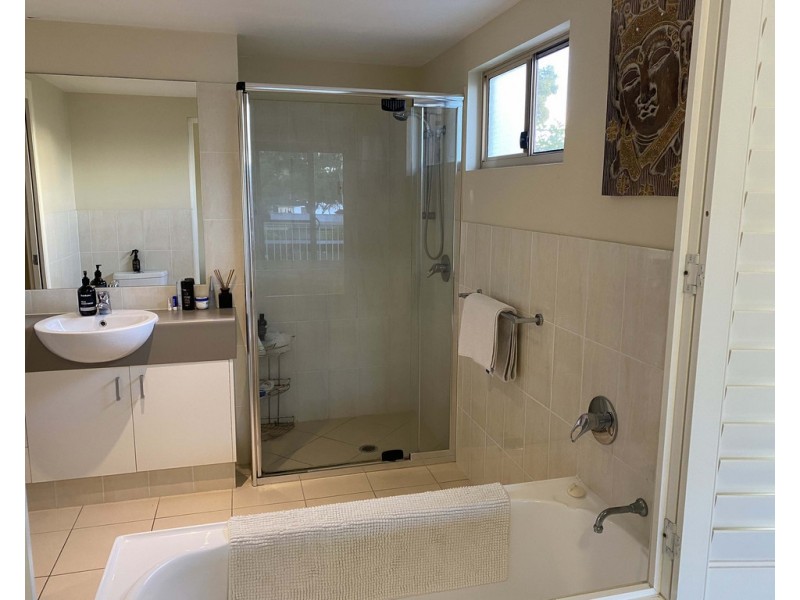 203/3-5 Thrower Drive, Currumbin QLD 4223