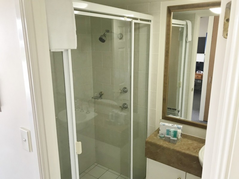 3037/2633 Gold Coast Highway, Broadbeach QLD 4218