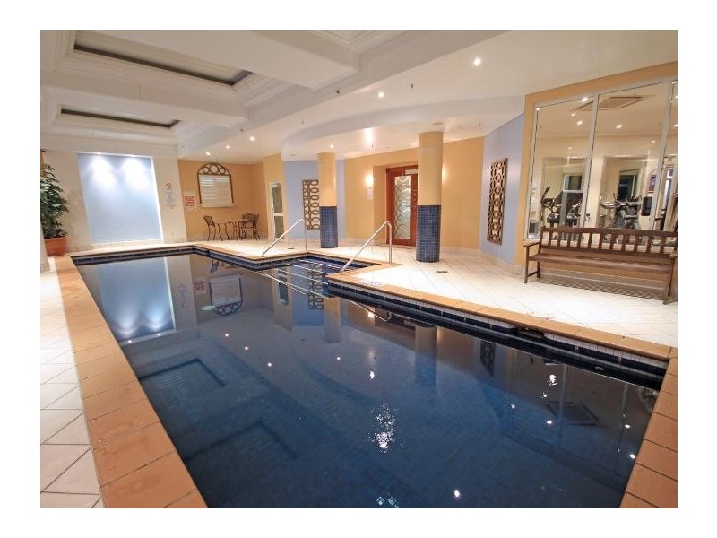 3037/2633 Gold Coast Highway, Broadbeach QLD 4218