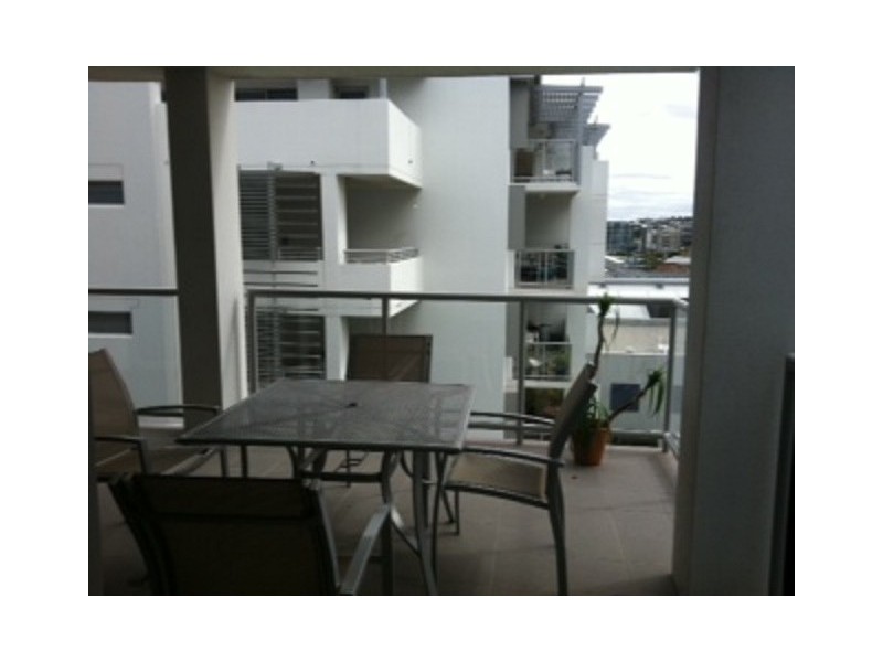 S02 8 Cordelia Street, South Brisbane QLD 4101