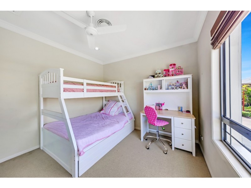 6/55 Paradise Springs Avenue, Robina QLD 4226