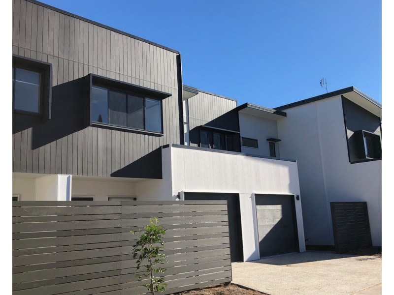 44-48 Fairmeadow Rd, Nambour QLD 4560