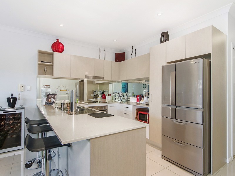 Coombabah QLD 4216
