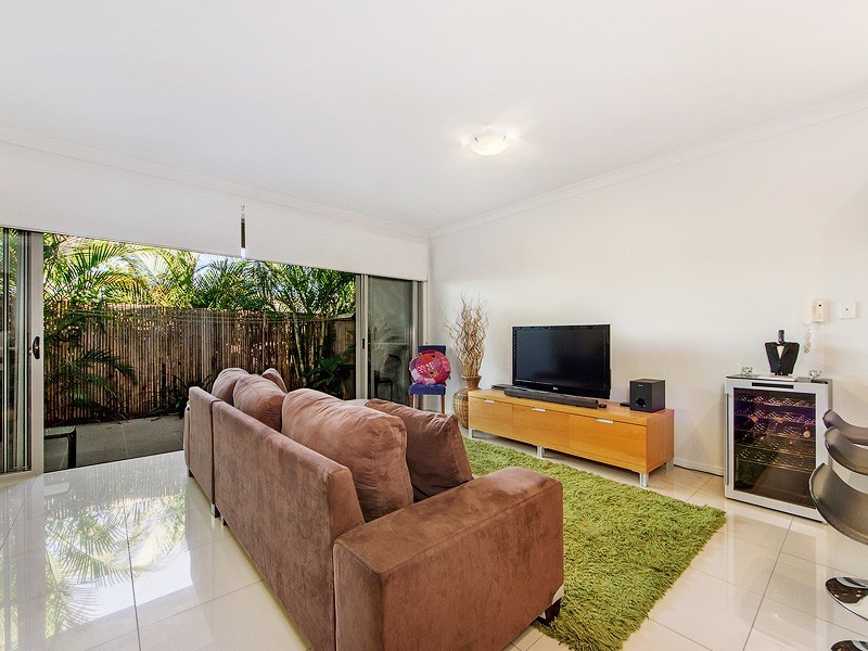 Coombabah QLD 4216