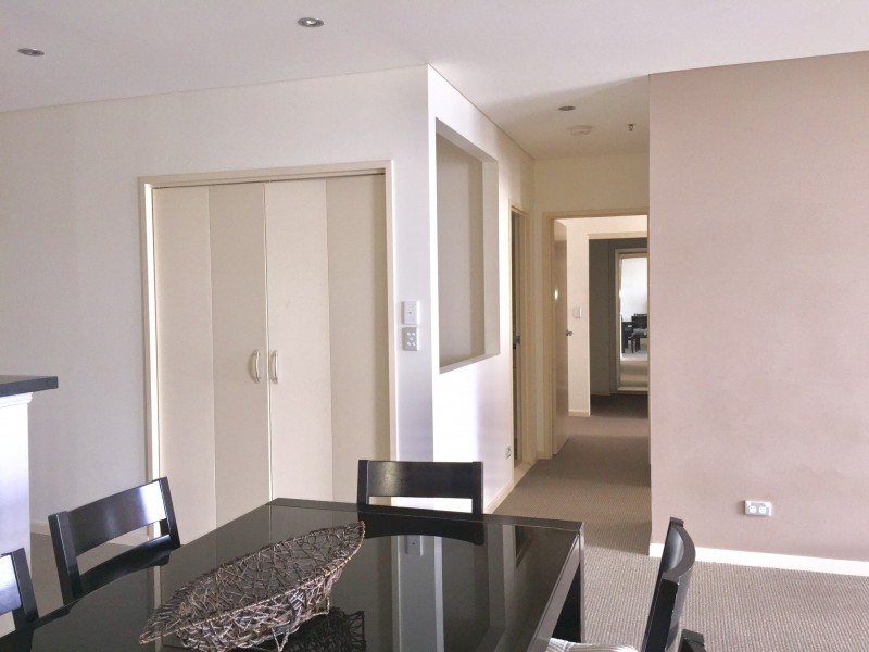 1501/18 CYPRESS AVE, Surfers Paradise QLD 4217