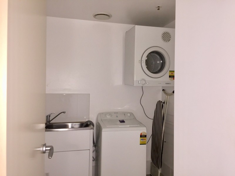 1501/18 CYPRESS AVE, Surfers Paradise QLD 4217