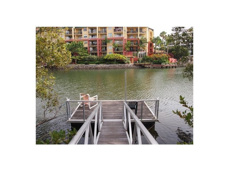 1304 / 70 Remembrance Drive,, Surfers Paradise QLD 4217