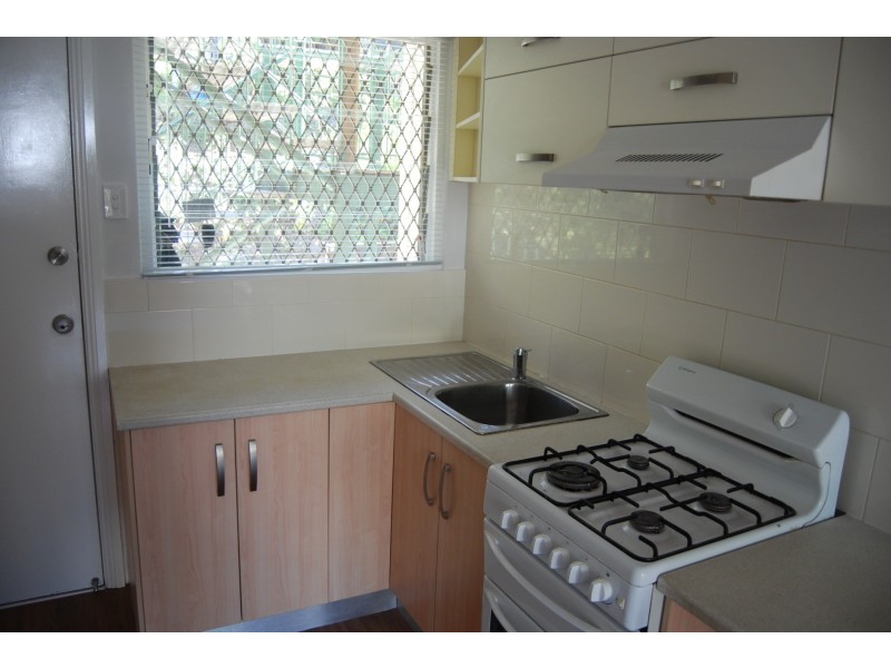 25 Sir Fred Schonell Dr, St Lucia QLD 4067