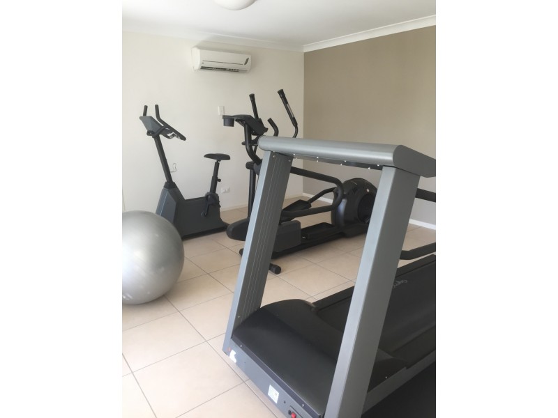 15/30 Carmarthen circuit, Pacific Pines QLD 4211