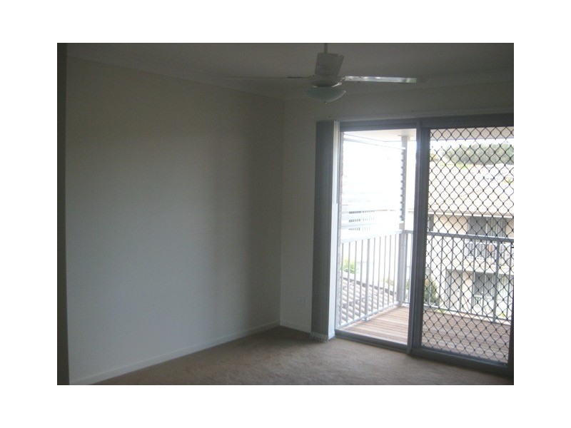 15/30 Carmarthen circuit, Pacific Pines QLD 4211