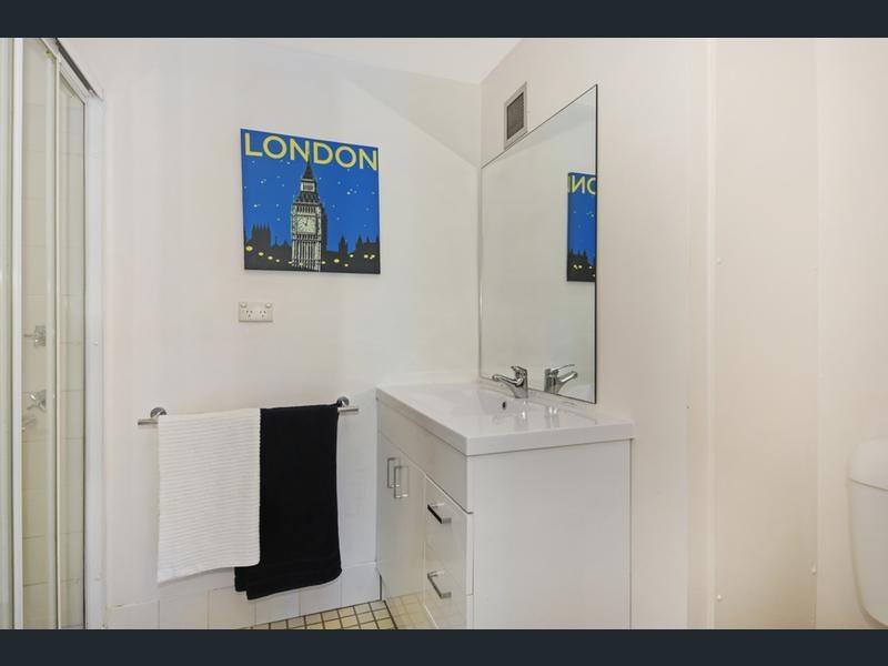 6/13 Fairways Drive, Clear Island Waters QLD 4226