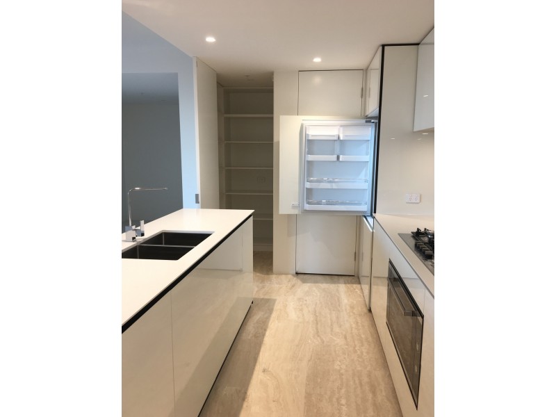 403B/1 The Concourse, Benowa QLD 4217