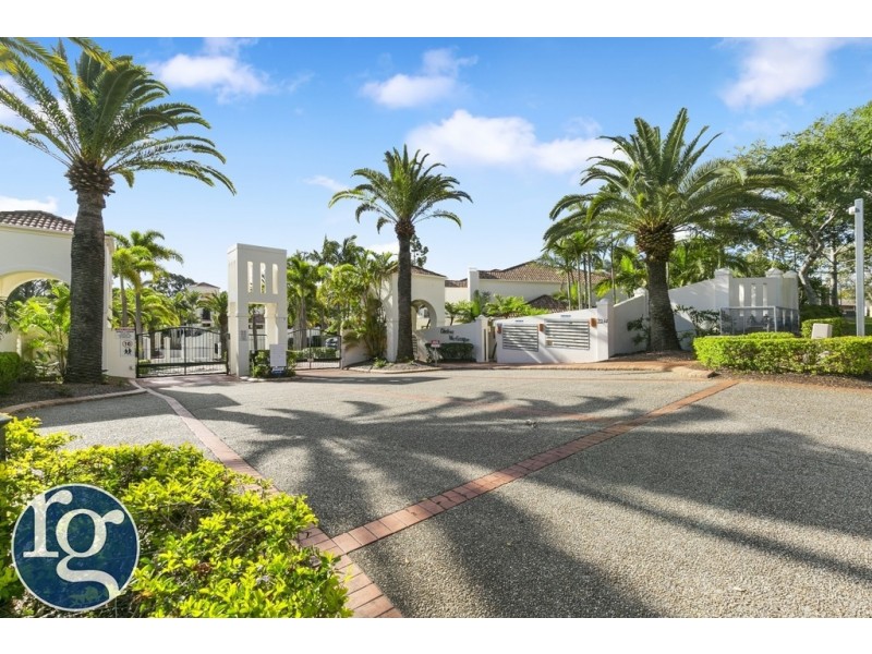 3/22 Glenside Drive, Robina QLD 4226