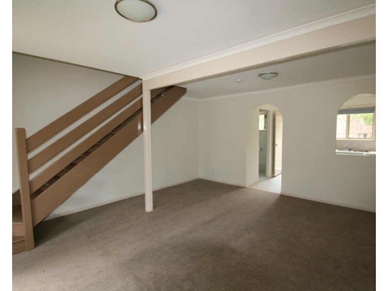 3 Costata Street, Hillcrest QLD 4118