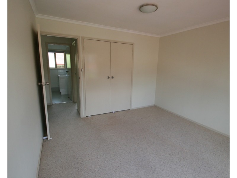 3 Costata Street, Hillcrest QLD 4118