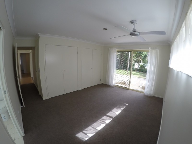 41 Desert Falls Crescent, Parkwood QLD 4214