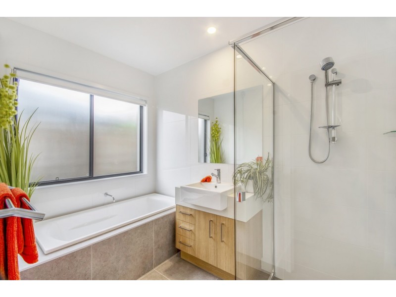 2/73 Augusta Circuit, Peregian Springs QLD 4573