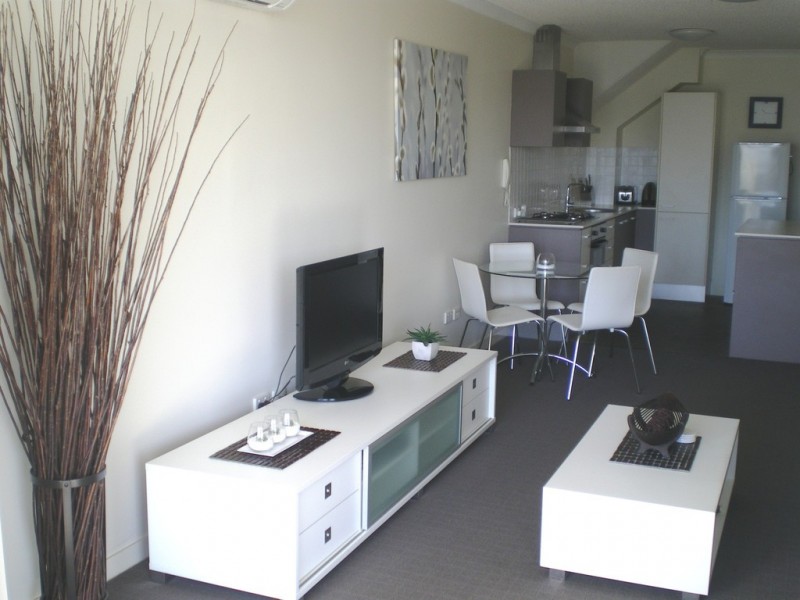 S12 8 Cordelia Street, South Brisbane QLD 4101