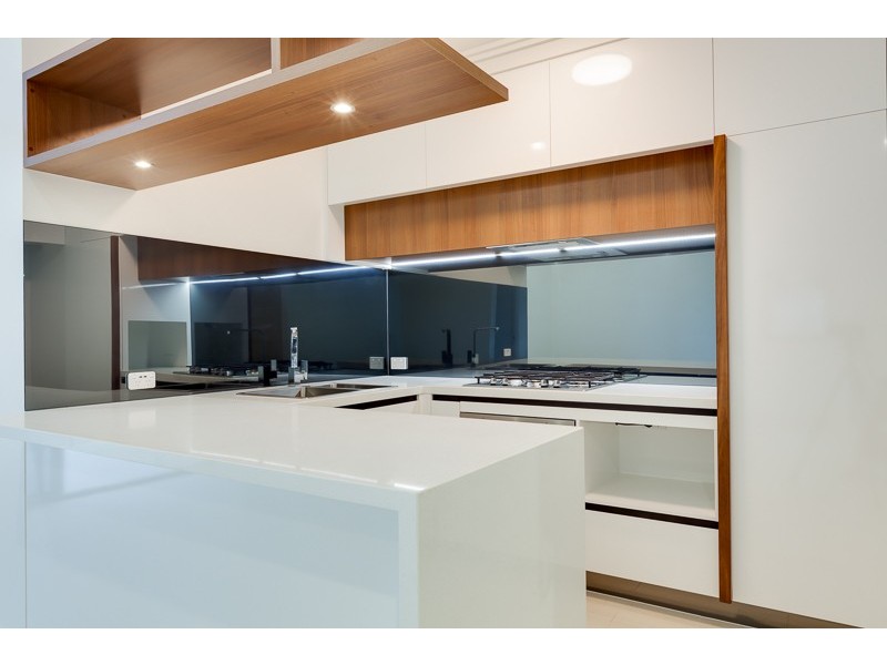 390 Simpsons Road, Bardon QLD 4065