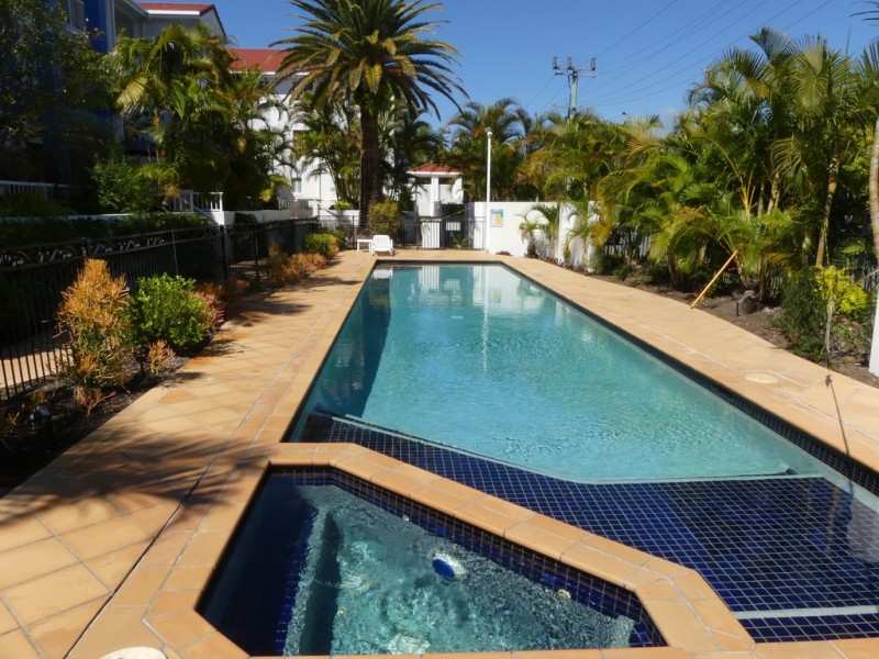 47/7-17 Purli St, Chevron Island QLD 4217