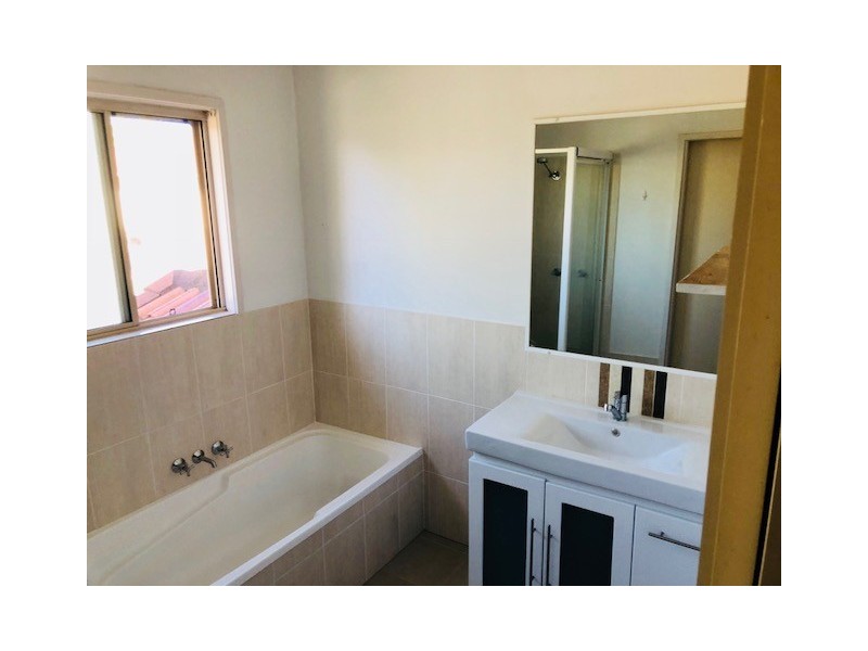 113/170 central st, Labrador QLD 4215