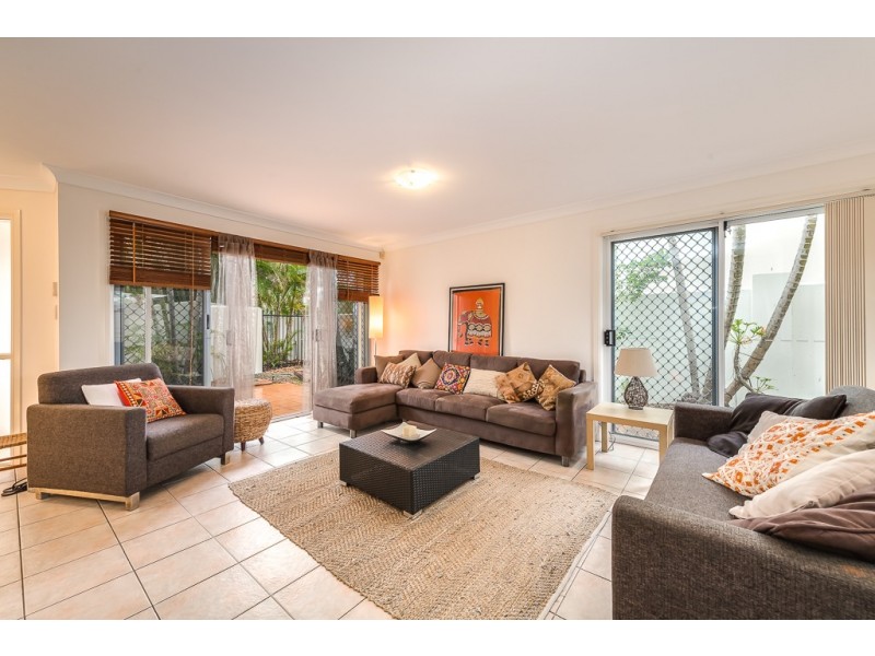 100 Cotlew St. East, Southport QLD 4215