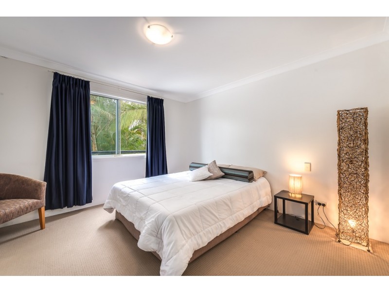 100 Cotlew St. East, Southport QLD 4215