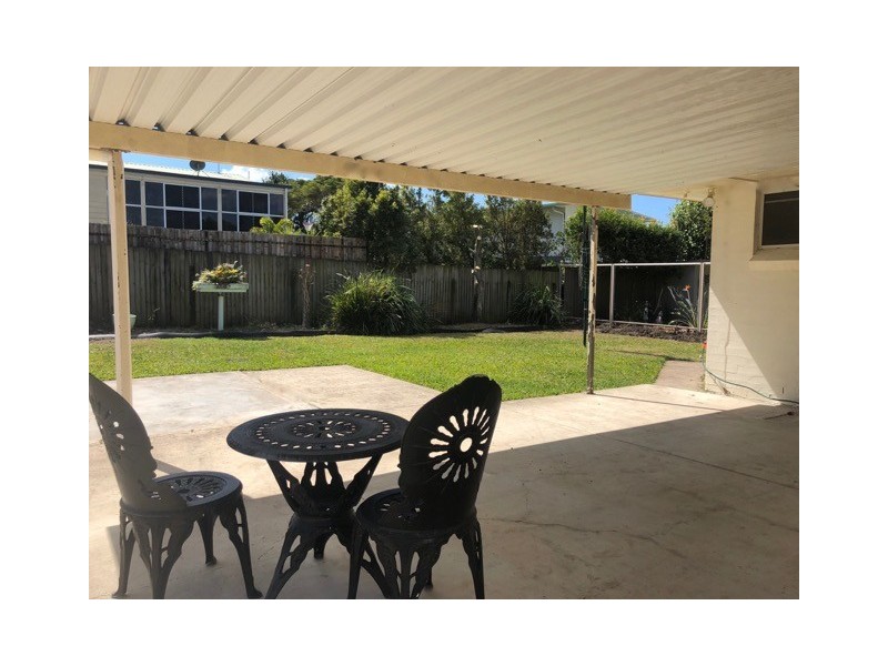 13 Sutherland St, Dicky Beach QLD 4551