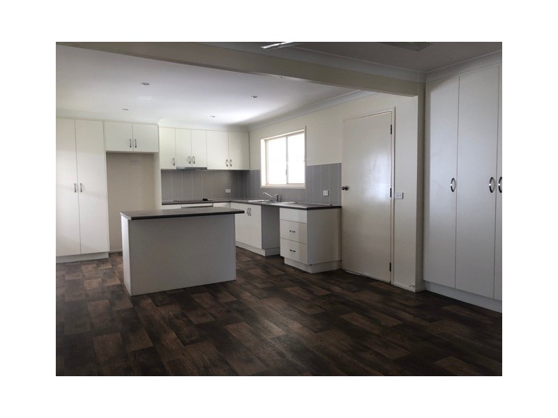 13 Sutherland St, Dicky Beach QLD 4551