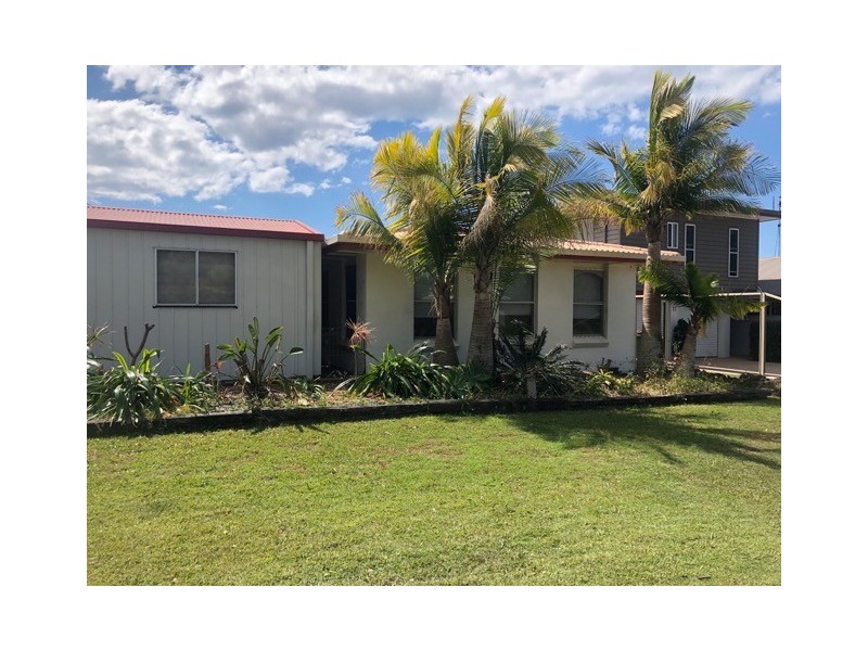 13 Sutherland St, Dicky Beach QLD 4551